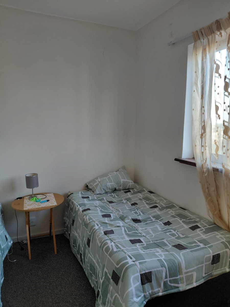 To Let 2 Bedroom Property for Rent in Summerstrand Eastern Cape
